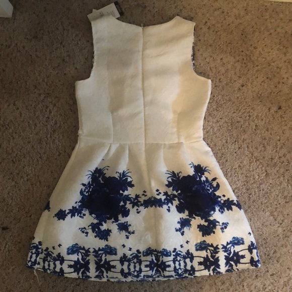 Dress - Picture 2 of 2